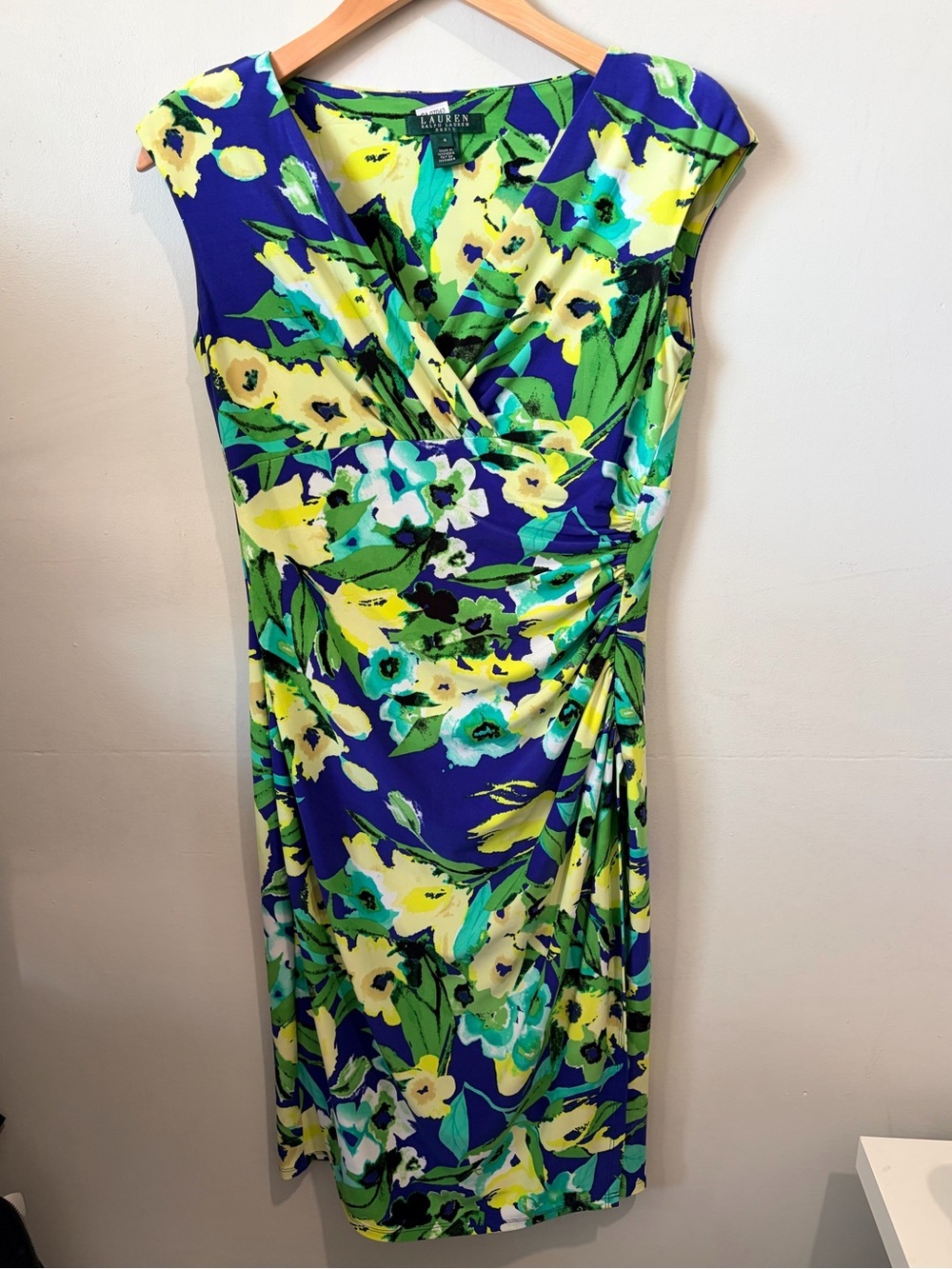 Lauren Ralph Lauren Vibrant Floral Ruched Bodycon Sheath Dress 4 Mod Chic